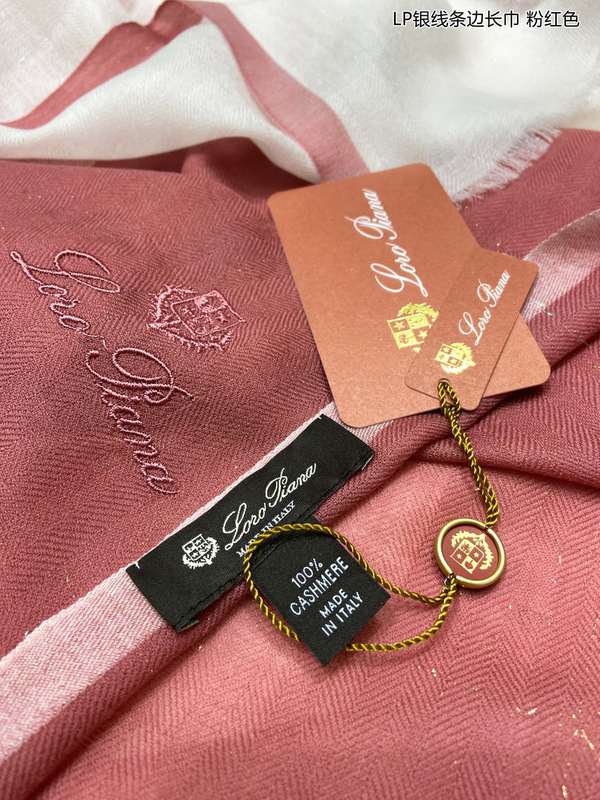 Loro Piana Scarf LPC00056 Loro Piana Scarf LPC00056